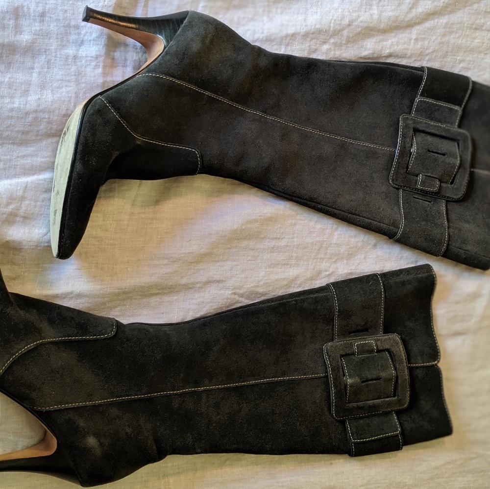 Circa Joan & David Gray suede boot
